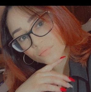 Meet your Posher, Ara